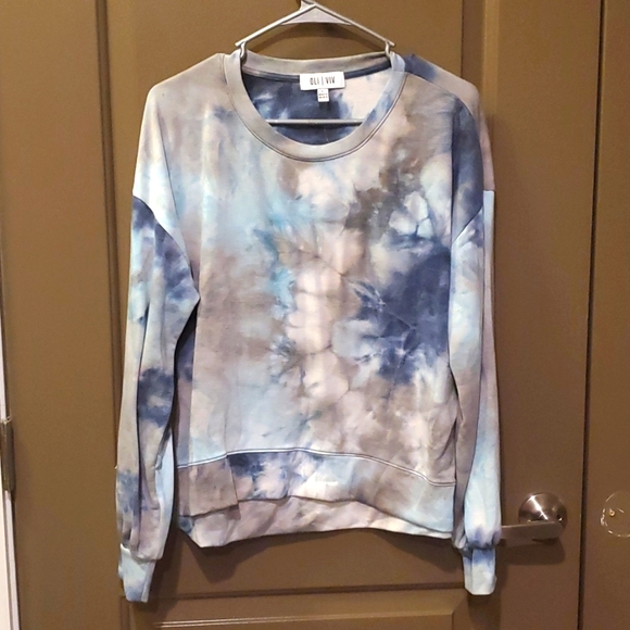 Tops - Tye Dye sweatshirt